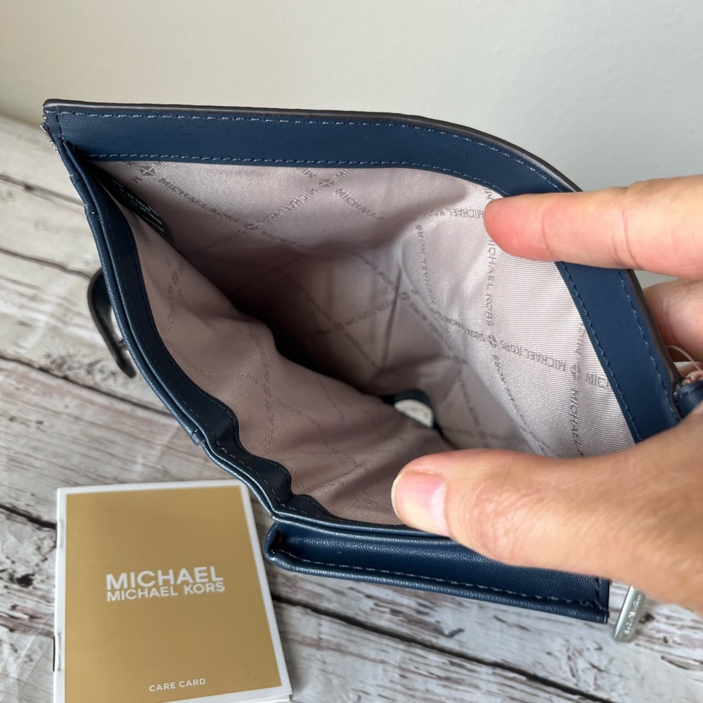 Michael Kors Jet set travel large double zip wristlet🎈🎈 - Picture 7 of 9